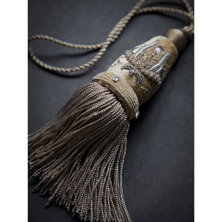 Chiara key tassel