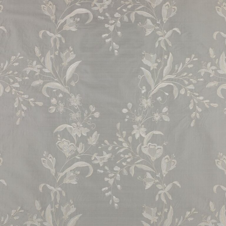 Antoinette Silk