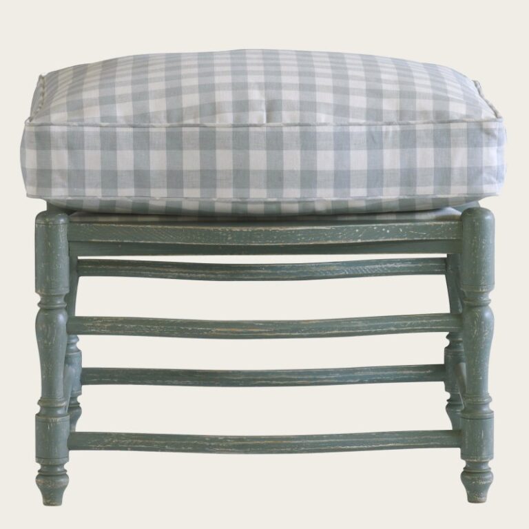 PROVENCE FOOTSTOOL WITH CURVED BASE